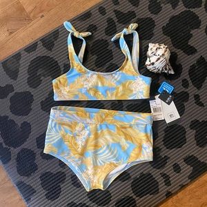 RIP CURL 2 PIECE LIGHT BLUE & YELLOW TROPICAL PRINT